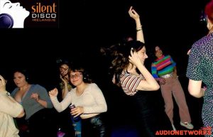 silent disco parties audionetworks Silent headphone